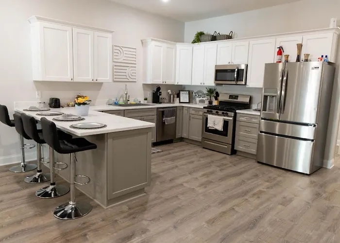 Cozy 2 Bedroom * Princeton